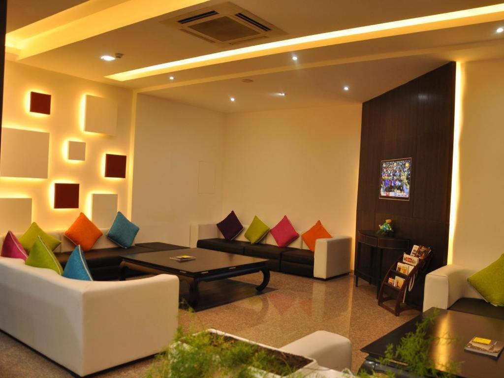 Johny International Hotel Маскат Екстер'єр фото